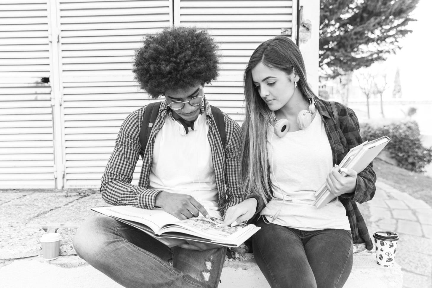 Ambiente formativo per corsi di finanza e analisi aziendale